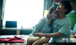 真人性爱直播大鸡腿,真人性爱大鸡腿，带你领略直播新风尚